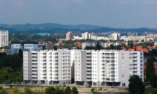 Prvi put ove godine zabilježen pad traženih cijena nekretnina