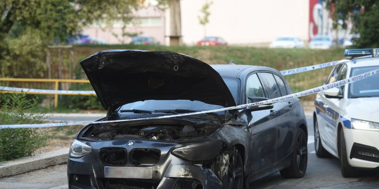 FOTO “Nisam ni muhu zgazio”: Vlasnik izgorenog BMW-a sumnja da mu je netko namjerno zapalio auto