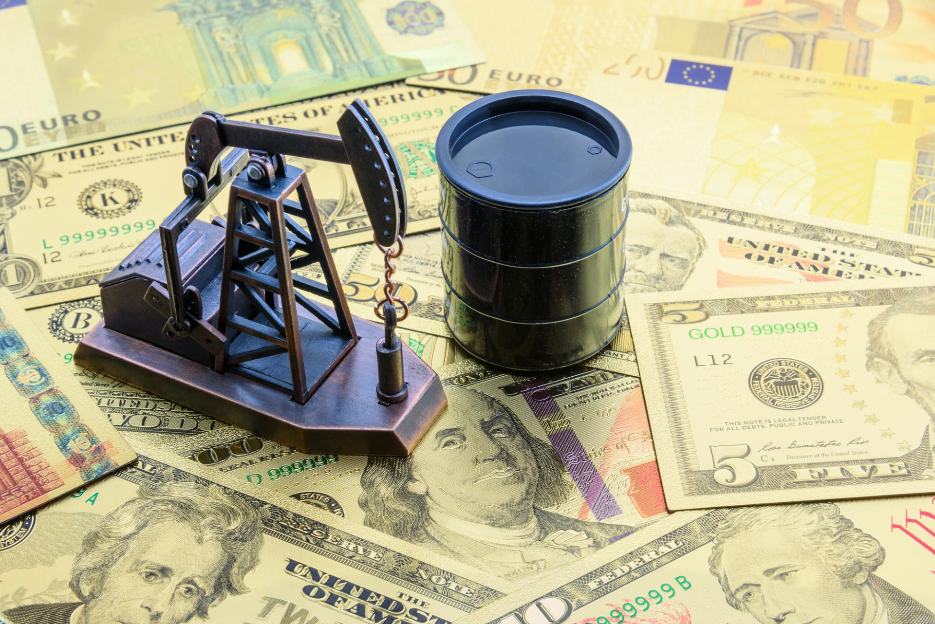Cijene nafte stabilne, ulagači čekaju sutrašnji govor čelnika američkog Feda
