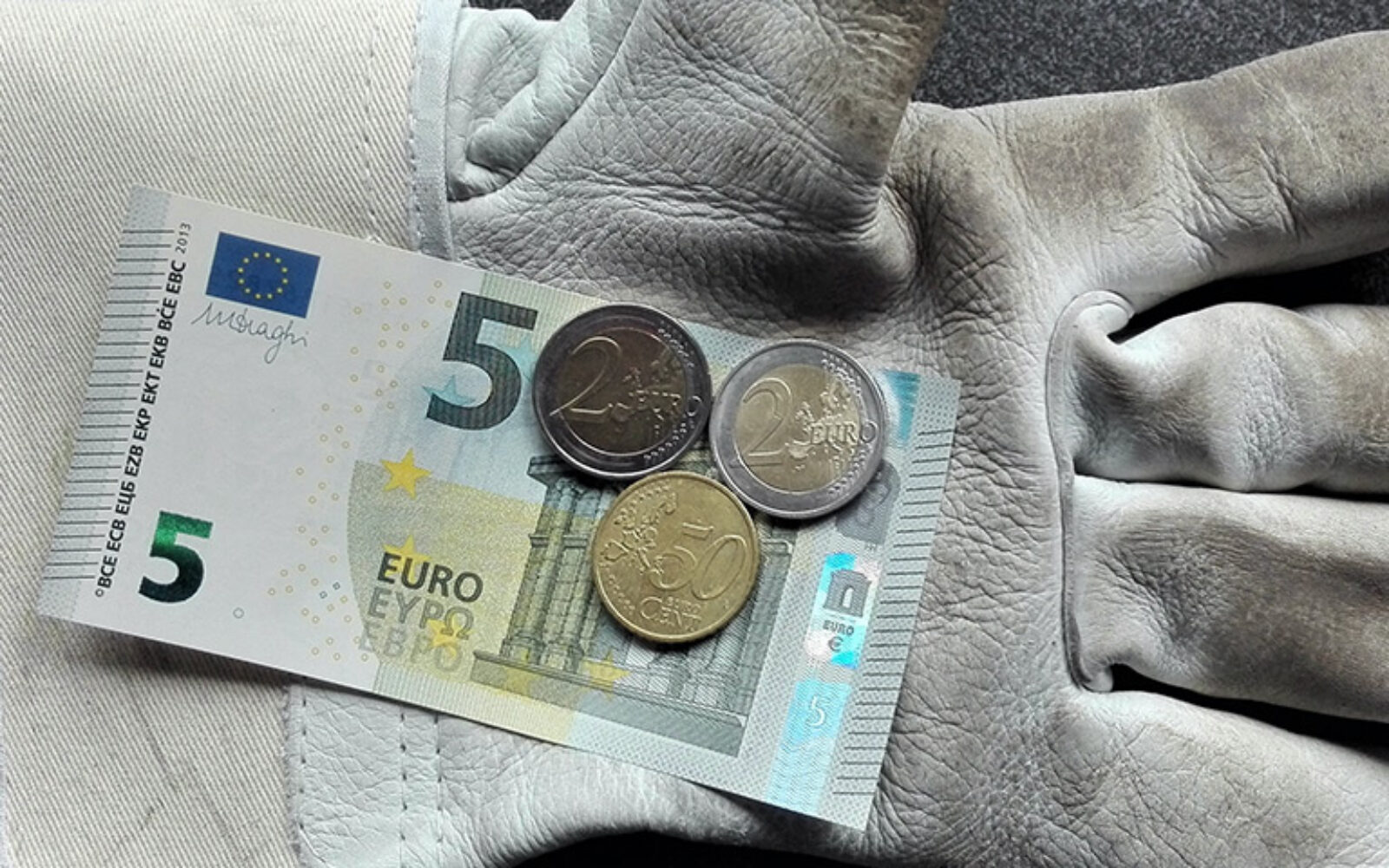 Od sljedeće godine minimalna plaća u FBiH 1000 KM