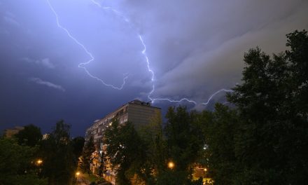 Budite na oprezu: Izdano narančasto upozorenje za cijelu zemlju, stižu olujno nevrijeme i tuča