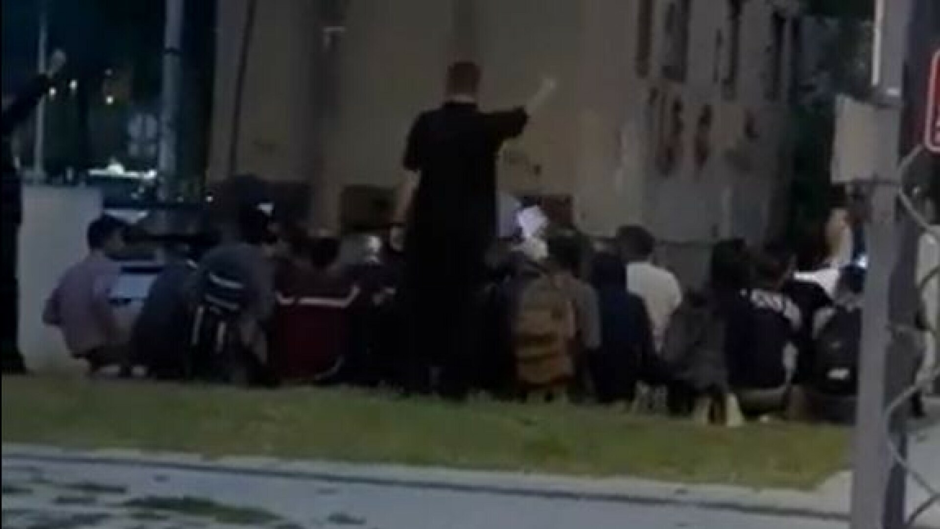 VIDEO Čitatelj zgrožen zbivanjima na kolodvoru u Zaprešiću: “Ti ljudi nisu radili nikakve probleme, postupak policije bio je katastrofalan”