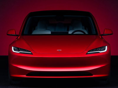 Teslin Model 3 dobio osvježenu inačicu većeg dosega i od sada bez ručica iza volana