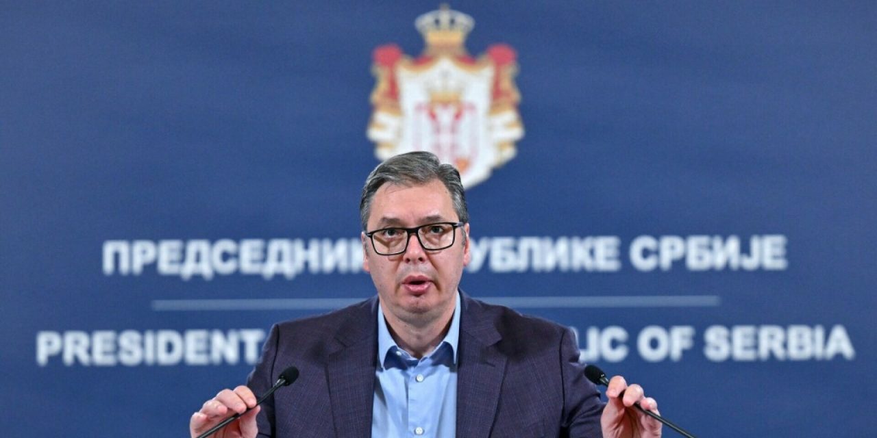 Oglasio se Vučić, optužio Kurtija da je isprovocirao incidente na Kosovu: “Ubijena su trojica Srba”