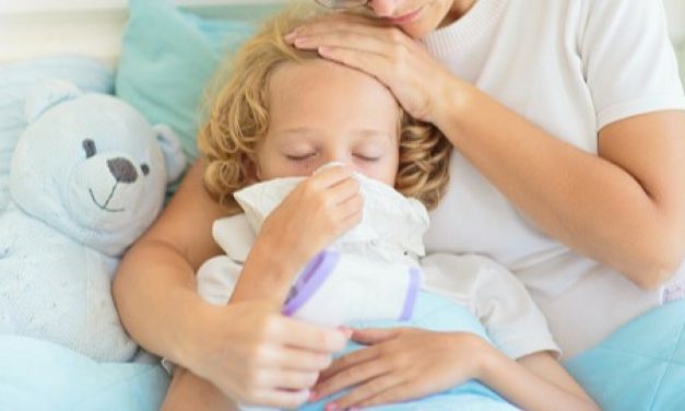 Opasna zarazna bolest širi se među djecom: “Može izazvati upalu pluća, mozga, a ponekad i smrt djeteta”