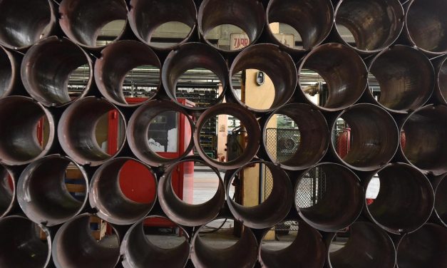 Pad prometa industrije na mjesečnoj i godišnjoj razini