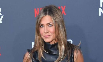 Jennifer Aniston o tajni izgleda: ‘Izbjegavam stres, spavam kada god mogu, jedem zdravu hranu’