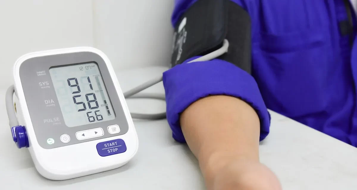 Kada nizak krvni tlak zahtijeva liječničku procjenu i zašto simptome ne treba ignorirati