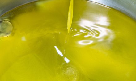 Kako prepoznati razliku između svježeg i oksidiranog maslinovog ulja