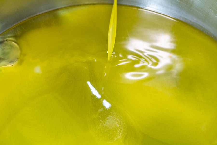 Kako prepoznati razliku između svježeg i oksidiranog maslinovog ulja